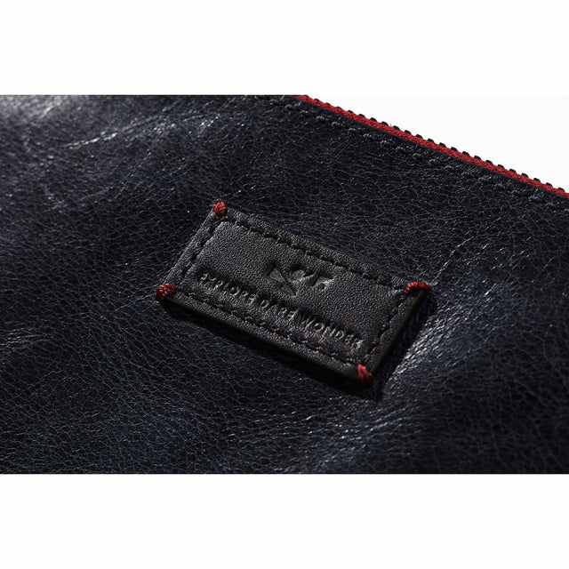 UTILITARIAN MULTI-USE POUCH