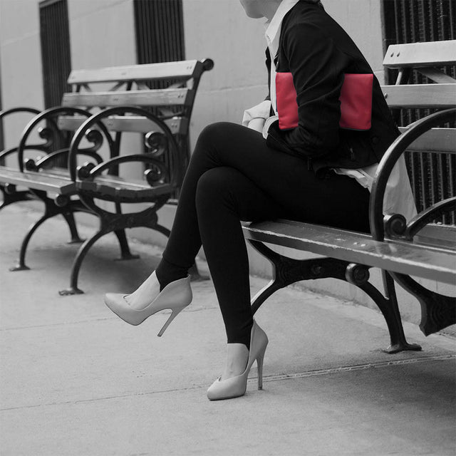 WOMEN'S AMIRA | REVERSIBLE FOLD-OVER LEATHER CLUTCH