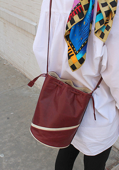 WOMEN'S BLOOP LEATHER BUCKET BAG