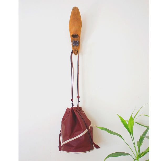WOMEN'S BLOOP LEATHER BUCKET BAG