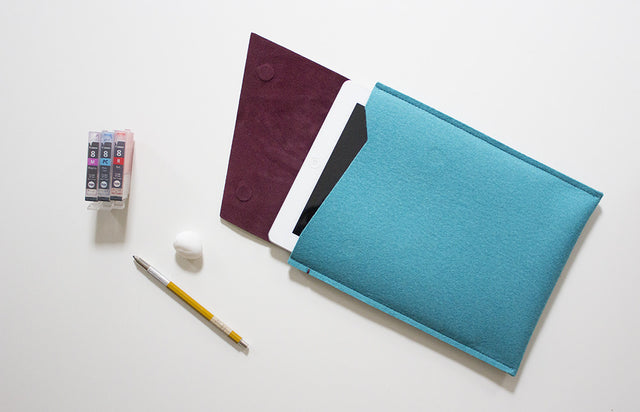 JUN | AGED LEATHER & WOOL-FELT SLEEVE