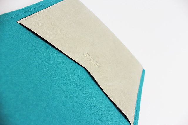 JUN | AGED LEATHER & WOOL-FELT SLEEVE