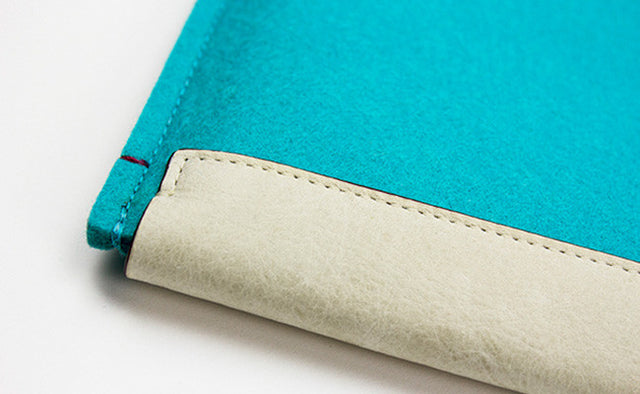 JUN | AGED LEATHER & WOOL-FELT SLEEVE